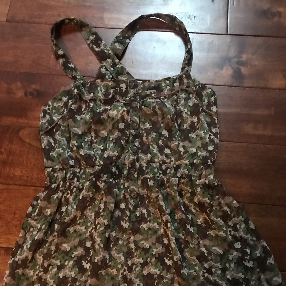 Cross back tank top